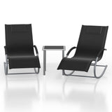 Garvee Set de 3 Tumbonas de Exterior con Mesa, 2 Sillas Reclinables de Malla Teslin, Estructura de Acero 160 kg, para Piscina y Jardín, Negro - Negro