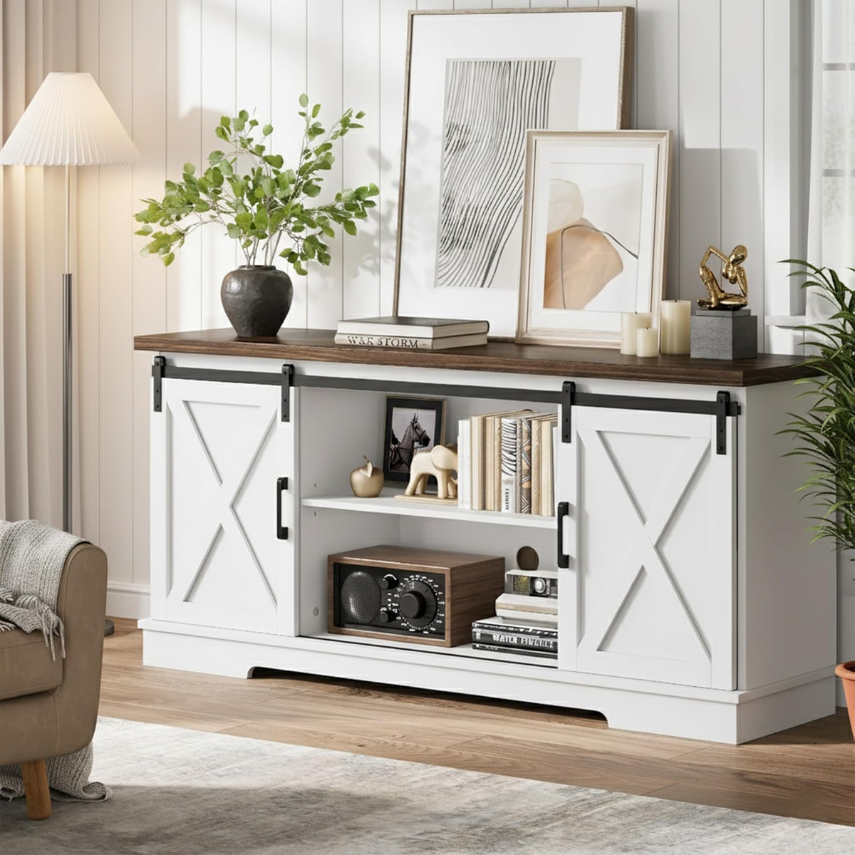 Garvee Estante TV Estilo Granja con Puertas Correderas para TVs 165 cm, Madera Ajustable, Gestión de Cables, Sala y Dormitorio, Marrón