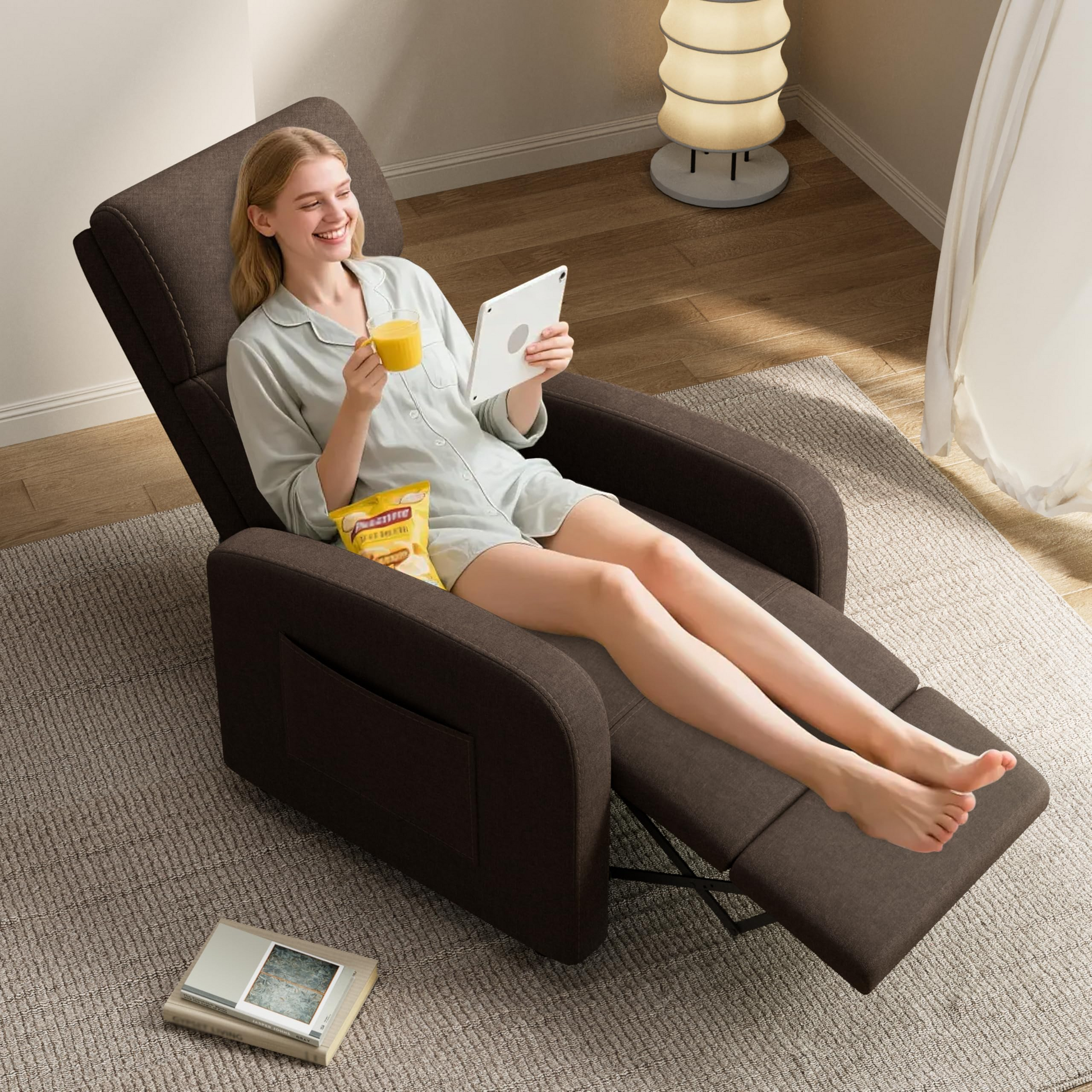 Garvee Poltrona Relax Reclinable con Schienale y Poggiapiedi Ajustables, Tela Transpirable, Diseño Compacto para Sala y Dormitorio, Estructura Robusta, Color Neutro