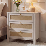 Garvee Mesa de Noche Grande de Ratán con 3 Cajones, Mesilla de Noche Estilo Boho para Dormitorio, Madera Natural Blanca y Tiradores Dorados