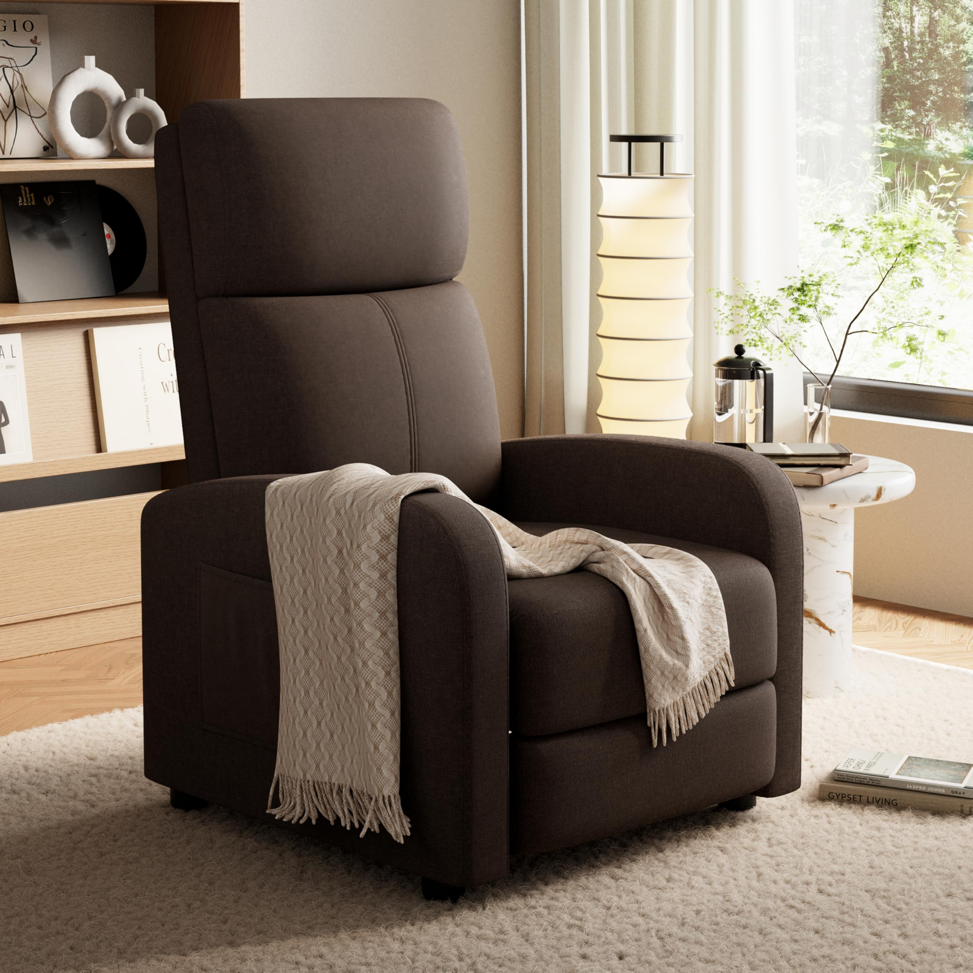 Garvee Poltrona Relax Reclinable con Schienale y Poggiapiedi Ajustables, Tela Transpirable, Diseño Compacto para Sala y Dormitorio, Estructura Robusta, Color Neutro
