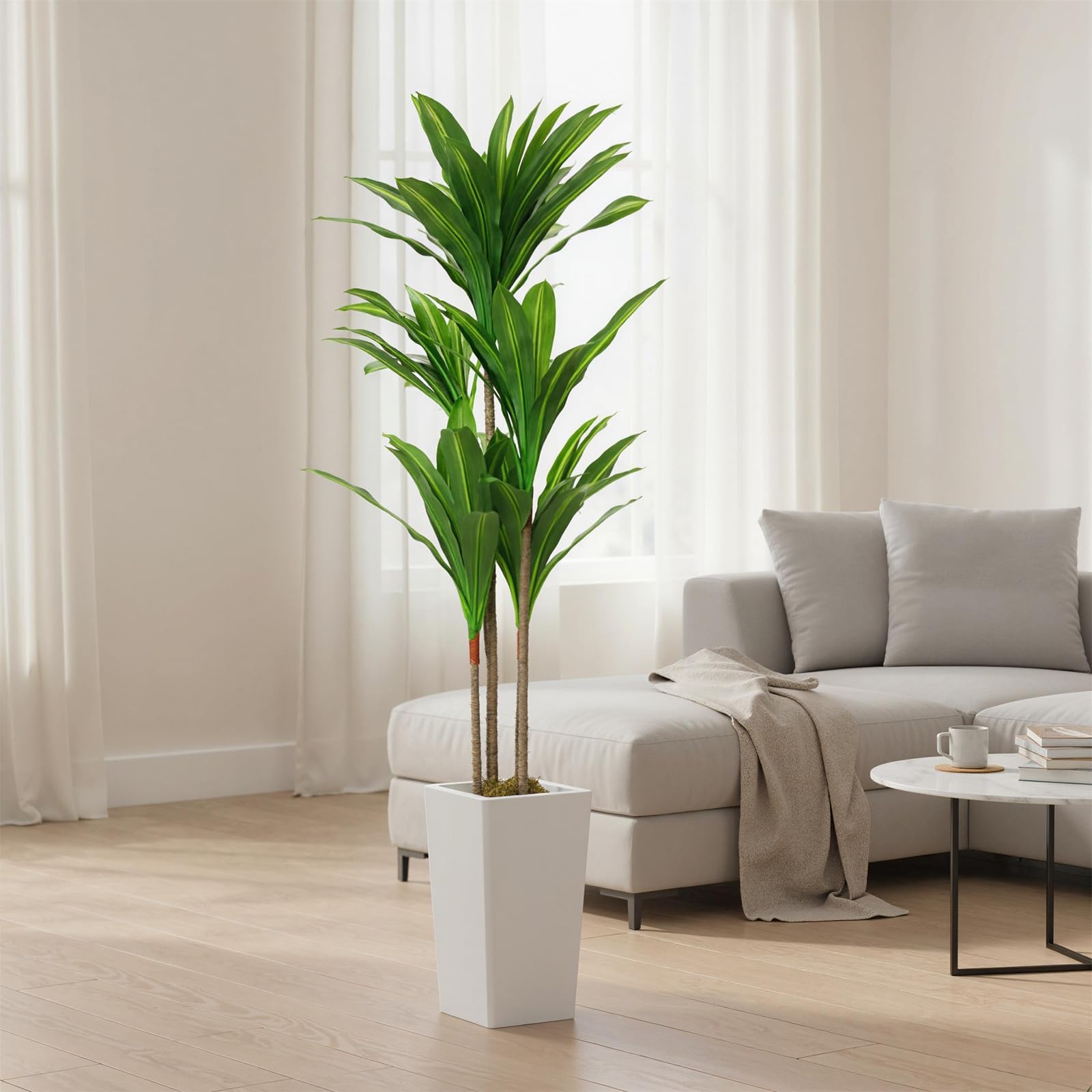 Maceta alta blanca con base estable antivuelco
