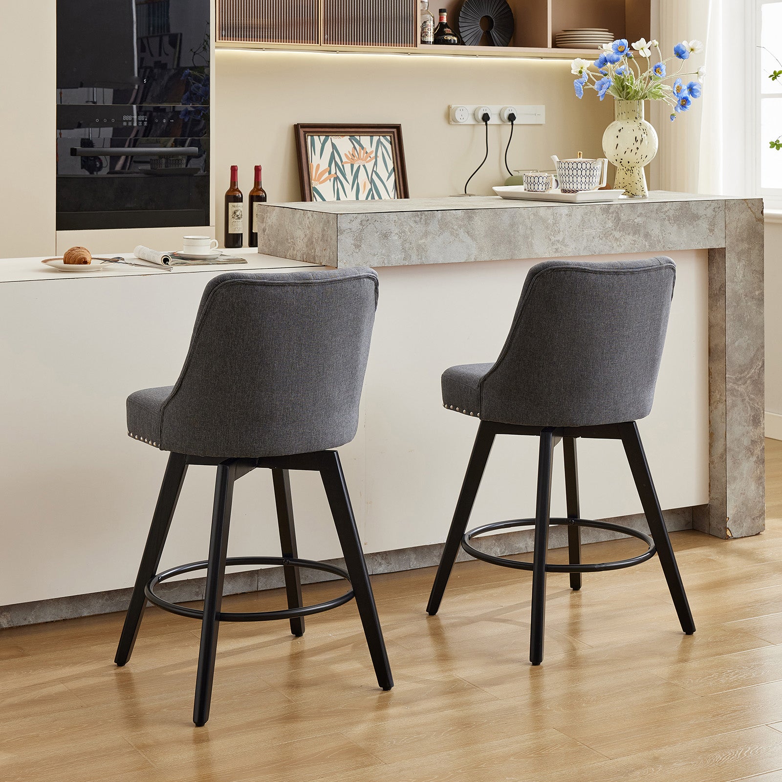 Garvee Taburetes de Bar Modernos Giratorios con Respaldo, Asiento Acolchado de Lino Gris, Patas de Madera Sólida, Altura 66 cm para Cocina y Bar en Casa