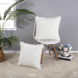 Garvee Set de 2 Fundas de Cojín Blanco 50x50 cm: Chenilla Premium 250GSM, Estilo Boho con Pompones para Sofá, Salón y Dormitorio - Blanco
