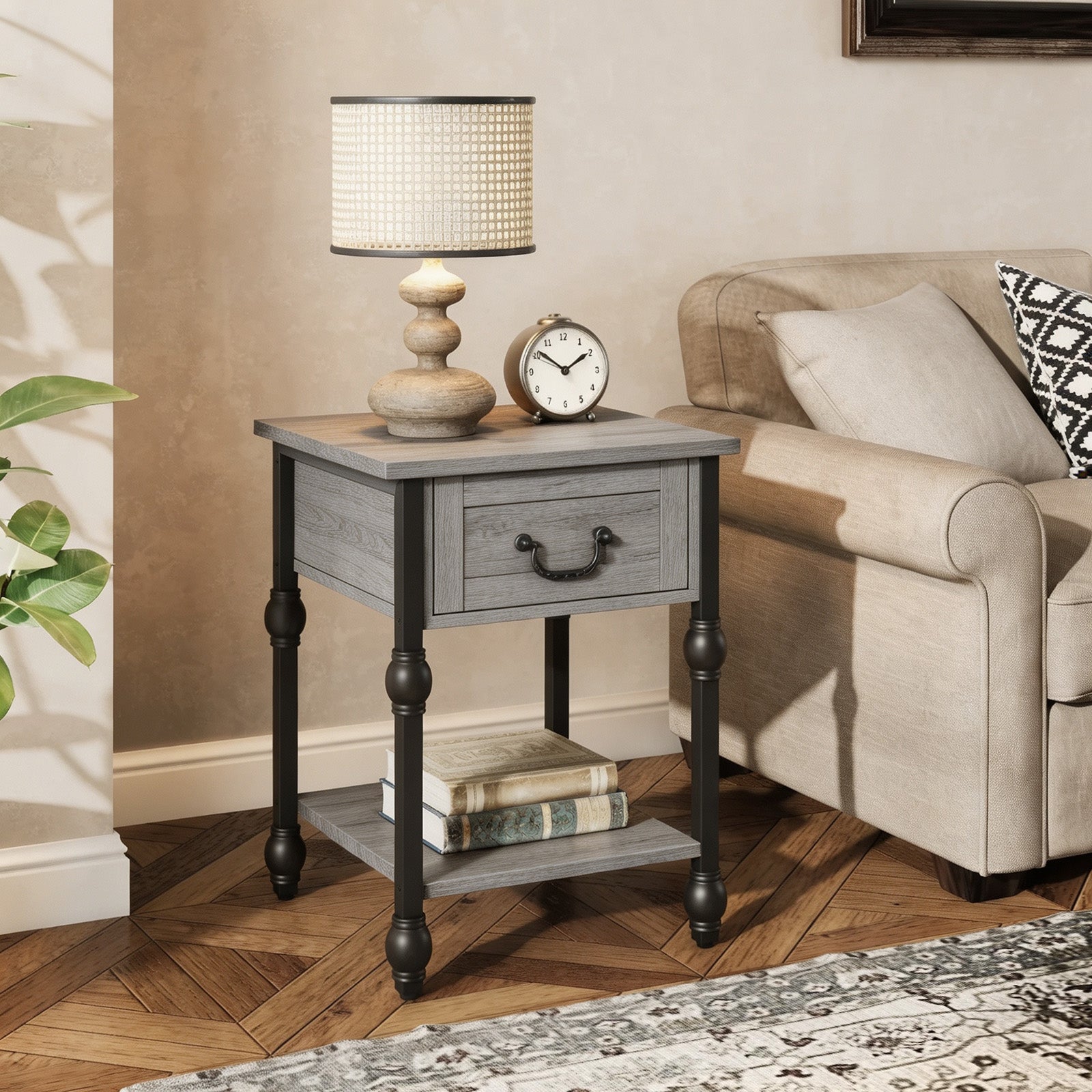 Garvee Mesa Auxiliar Cuadrada de Madera con 1 Cajón y Estante Abierto 40x40 cm Mesita de Noche con Patas Decorativas Estilo Vintage para Salón y Dormitorio Gris