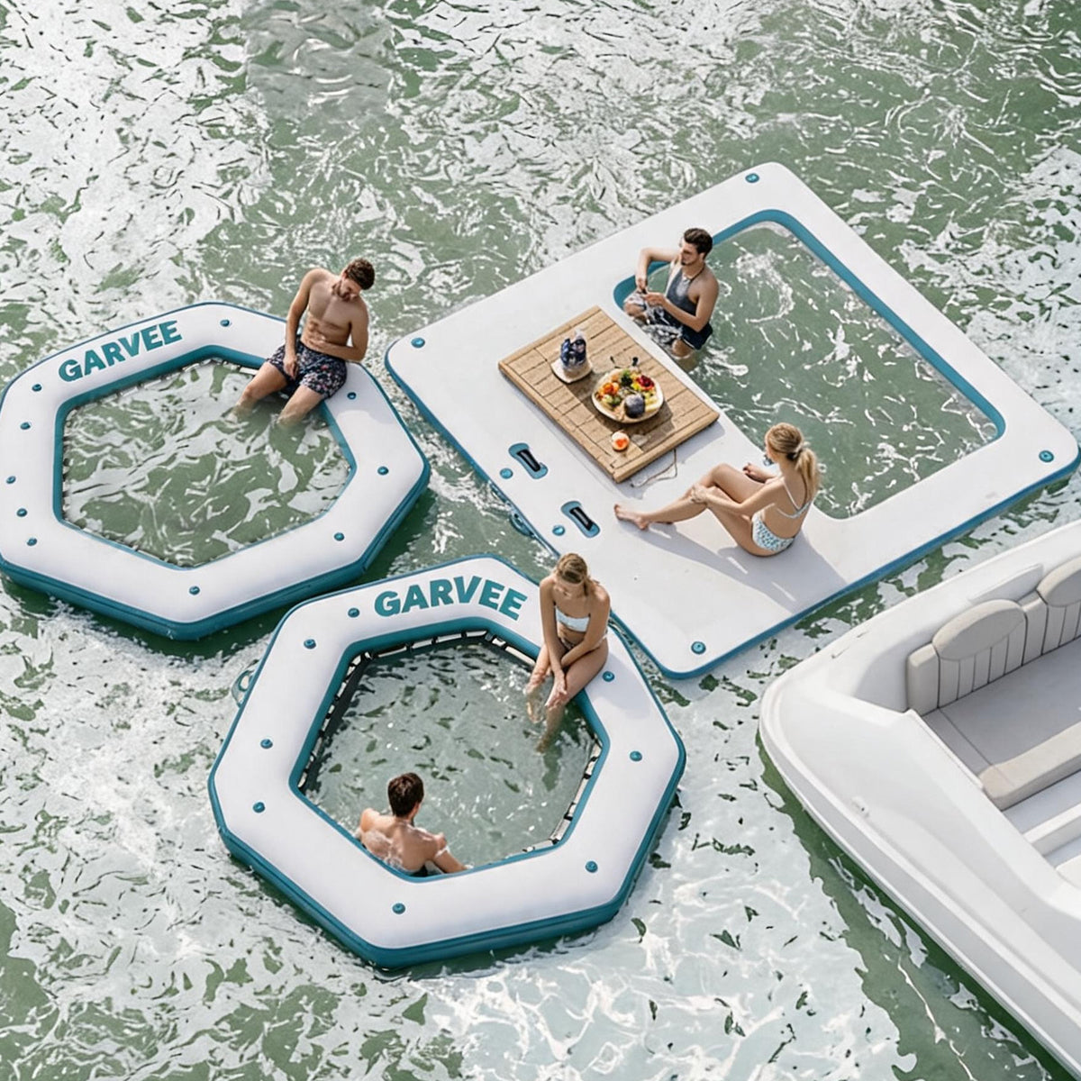 Garvee Hamaca Inflable Acuática Hexagonal de 259 cm, Plataforma Flotante de PVC Marino con Piscina de Malla Central de 152 cm, Anillas de Acero Inoxidable para Conexión Modular y Bomba Manual, Blanco y Azul