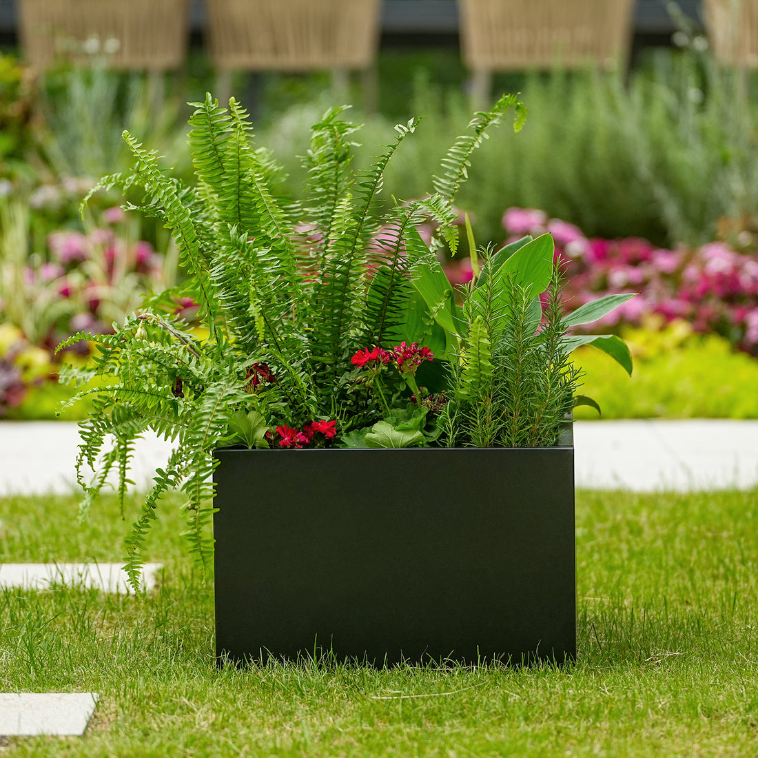 Garvee Cama de Cultivo Elevada de 46x46x30 cm de Acero con Base y Diseño de Cierre a Presión para Jardín y Balcón Negro