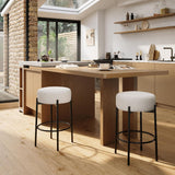 Garvee Juego de 6 Taburetes de Bar Modernos sin Respaldo Asiento Tapizado Bouclé y Estructura Metálica Duradera Altura 61cm Blanco